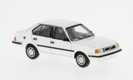PCX87 870821 - Volvo 360, wit, 1985 (HO)