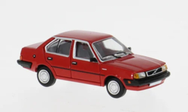 PCX87 870820 - Volvo 340, rood, 1985 (HO)