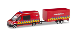 Herpa 936996 -  Mercedes Benz Sprinter Brandweer + aanhanger (B) (HO)