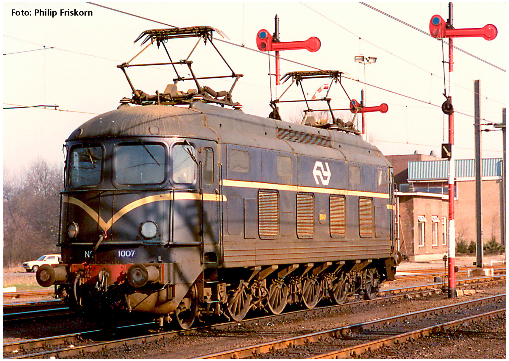 Piko 97506 - Elektrische locomotief Rh 1000 van de NS (HO/AC sound)
