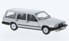 PCX87 870664 - Volvo 740 Kombi, zilver 1985 (HO)