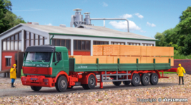 Kibri 14641 - MB Truck met oplegger en houtlading (HO)