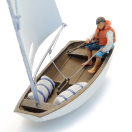 Artitec 387.579 - Zeilbootje Optimist + figuur (HO)