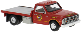 Brekina 19671 - Chevrolet C30 platform, rood (HO)