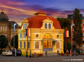 Vollmer 42004 - Ambassadegebouw met ledverlichting (HO)