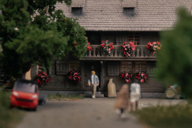 Faller 232011 -  Jubileummodel Horlogemakershuis met figuur (N)