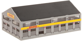 Faller 231733  -  logistiek centrum DHL met figuren (N)