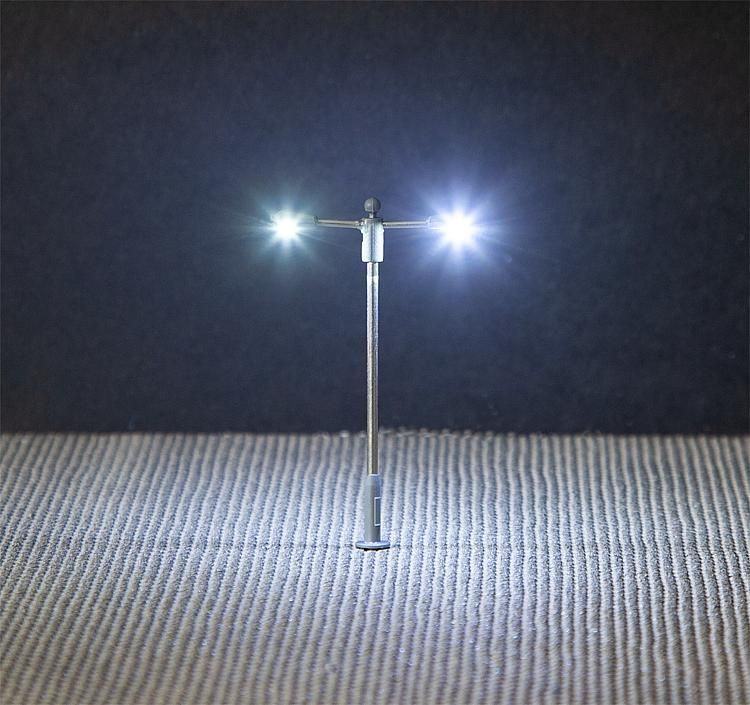 Faller 272223 - Dubbele Led lantaarnpaal (N)