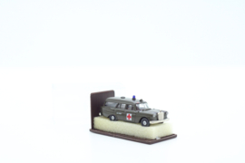 Brekina 1874 - Mercedes 190c (W110) Station Wagon "US Army Ambulance" (HO)