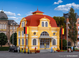 Vollmer 42004 - Ambassadegebouw met ledverlichting (HO)