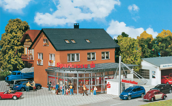 Faller  130480 - Spaarbank met drive-in balie (HO)
