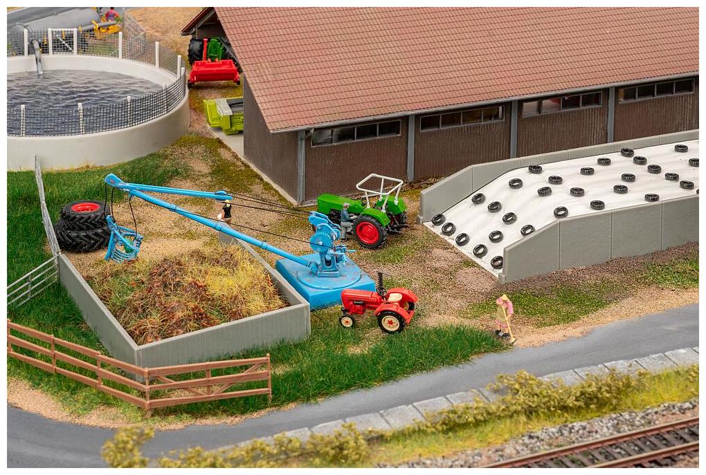 Faller 130678 - Silo en mesthoop met kraan (HO)
