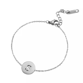 Letter armband coin - initiaal S - zilver
