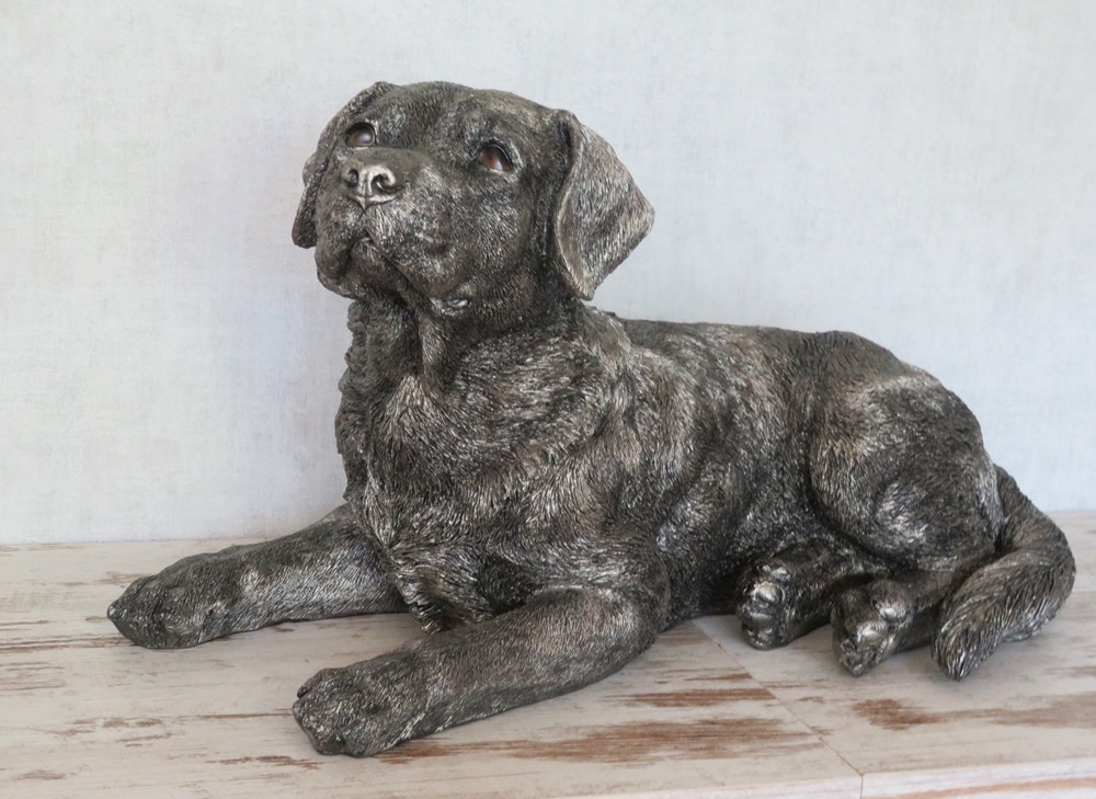 asbeeld/urn Labrador 41,5 cm