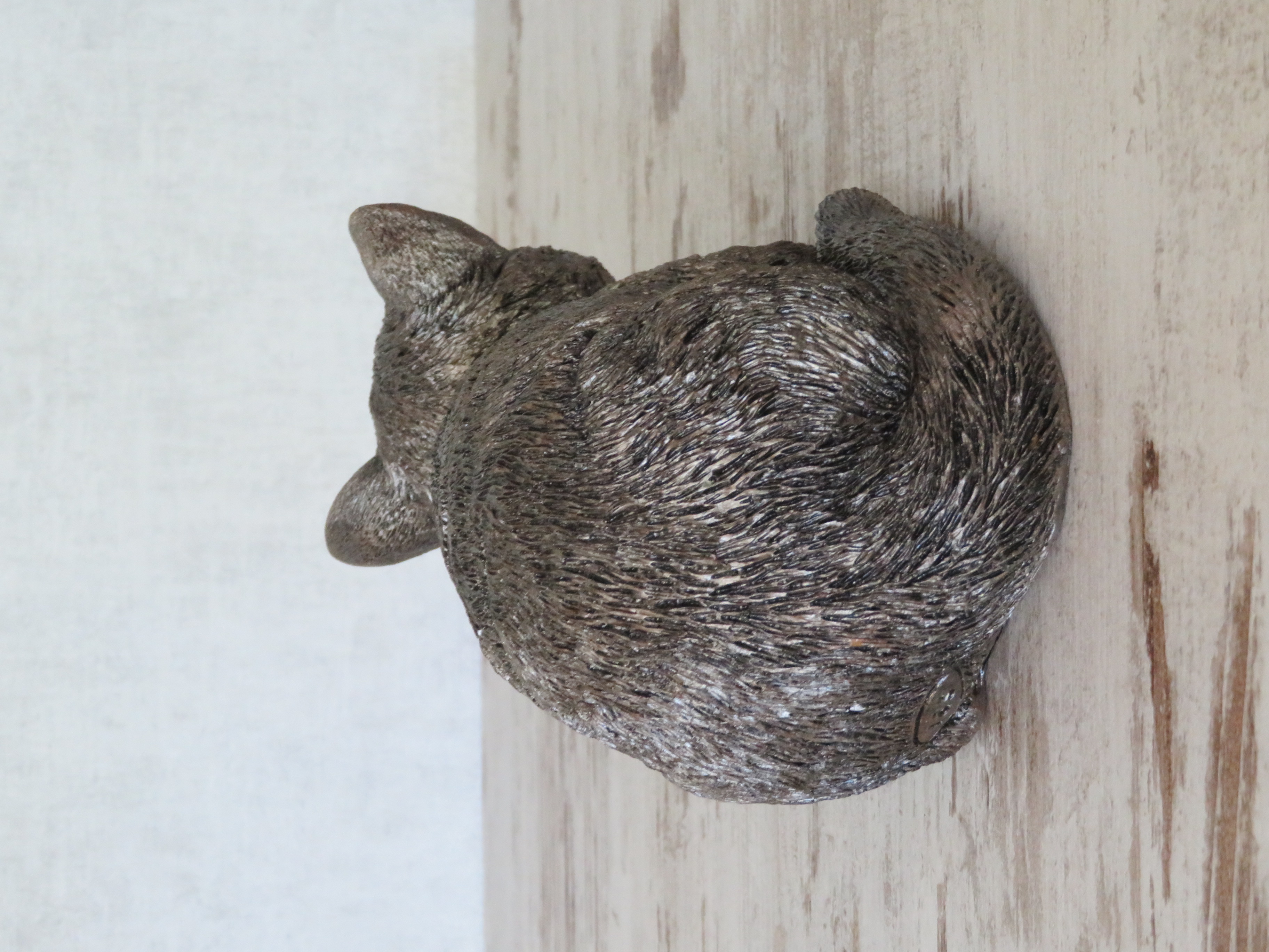 asbeeldje/urn kat dromend klein