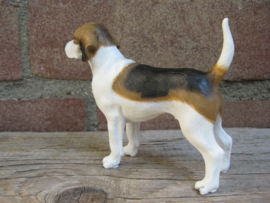 beeldje Beagle staand