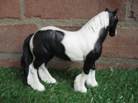 beeldje paard Cob zwart-wit | 16,5 cm