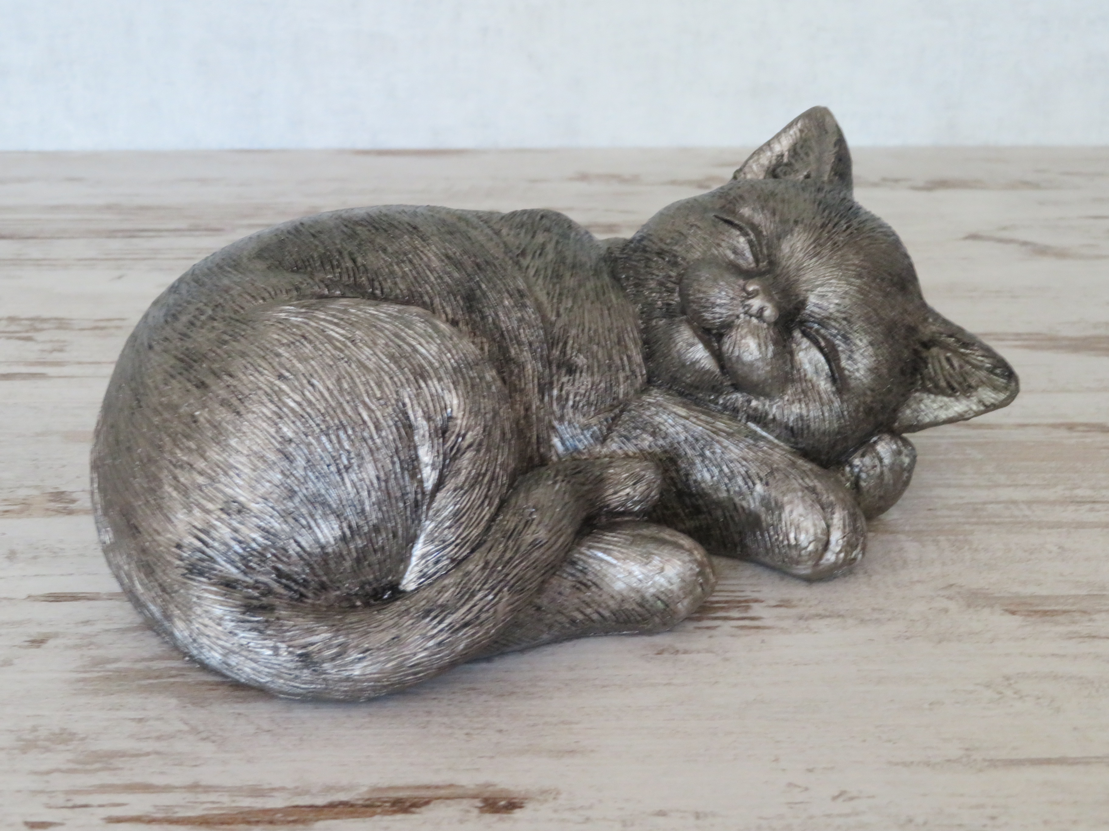 asbeeldje/urn kat slapend klein