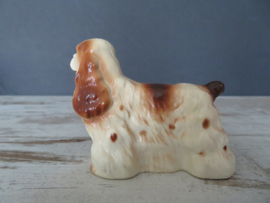 klein  beeldje Amerikaanse Cocker Spaniel wit-bruin