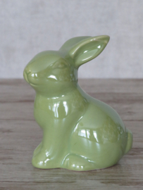 beeldje zittend konijn groen