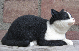 beeldje slapende kat 'cat nap' zwart-wit