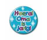 Button Oma is jarig