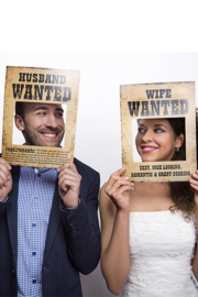 Funny props Husband/Wife Wanted (93059P)
