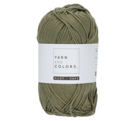 Yarn and Colors Must-have 090 Olive