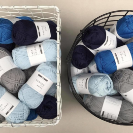 Yarn and Colors Must-have 059 Dark Blue