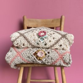 Yarn and Colors | Haakpakket | Romantic Throw