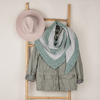 Yarn and Colors | Haakpakket | Diamond Bobble Shawl