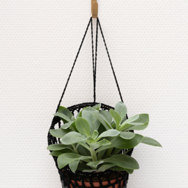 Yarn and Colors | Haakpakket | Must-Have Plant Holder