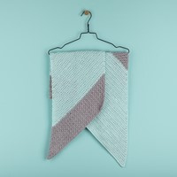 Yarn and Colors | Haakpakket | Slanted Scarf