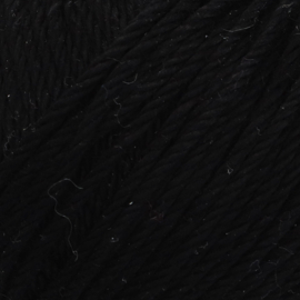 Yarn and Colors Must-have 100 Black