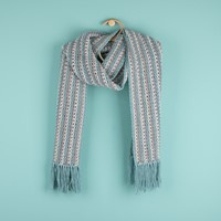 Yarn and Colors | Haakpakket | Fringed Scarf