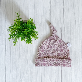Knoopmuts Rib Jersey Paarse Bloemetjes