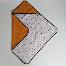 Omslagdoek Veertjes Zwart/Wit/Wafel Okergeel