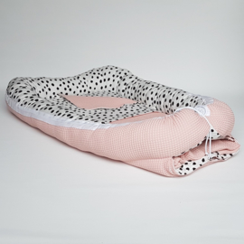 Babynestje Tricot Painted Dots/Wafel Nude Roze