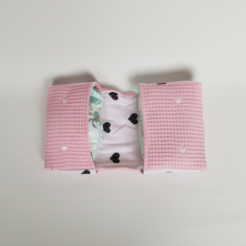 Luieretui Wafel Roze/Hartjes Wit/Zwart