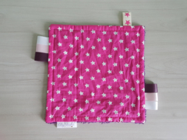 Labeldoekje Fuchsia met witte sterren/Badstof Paars