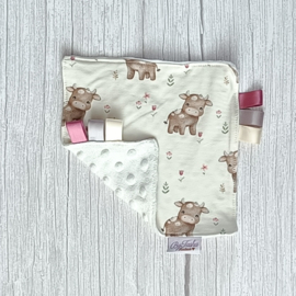 Labeldoekje Bruine Koe & Minky Fleece Ecru