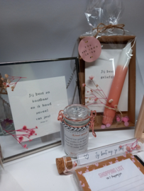 Voorjaarspakket 'Liefde' voor wholesale