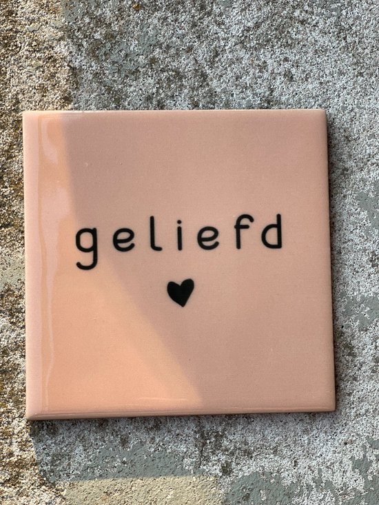 Tegel - Geliefd