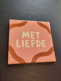 Tegel - Met liefde