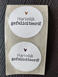 Sluitsticker 'Hartelijk gefeliciteerd' - wit