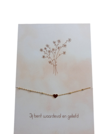 Stalen armbandje - hartje - op kaart 'Jij bent waardevol en geliefd'