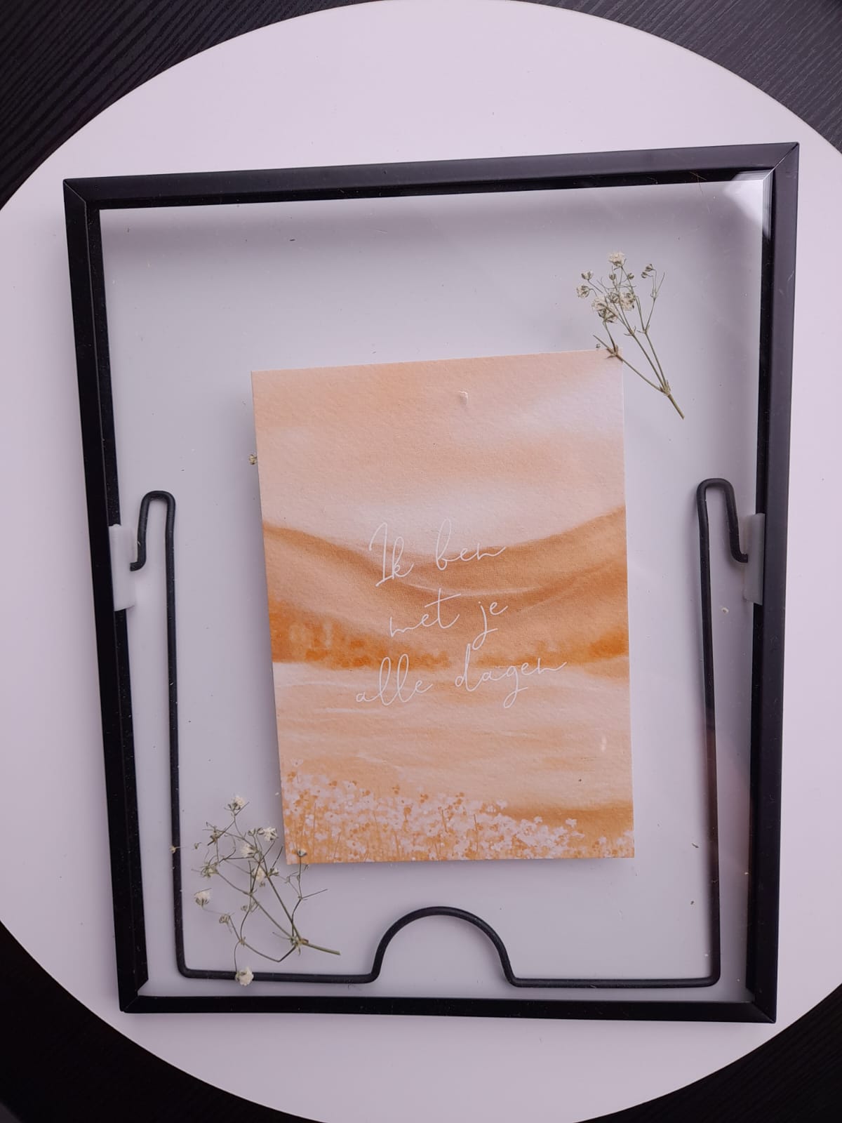 Grote lijst met glas - kaart en droogbloemen