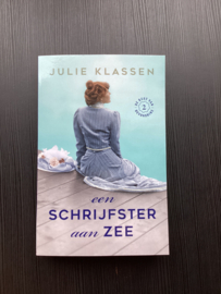 Een schrijfster aan zee - Julie Klassen