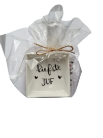 Theebordje met thee - liefste Juf