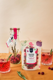 Watertwist - Cranberry, kers & rozemarijn - Pineut